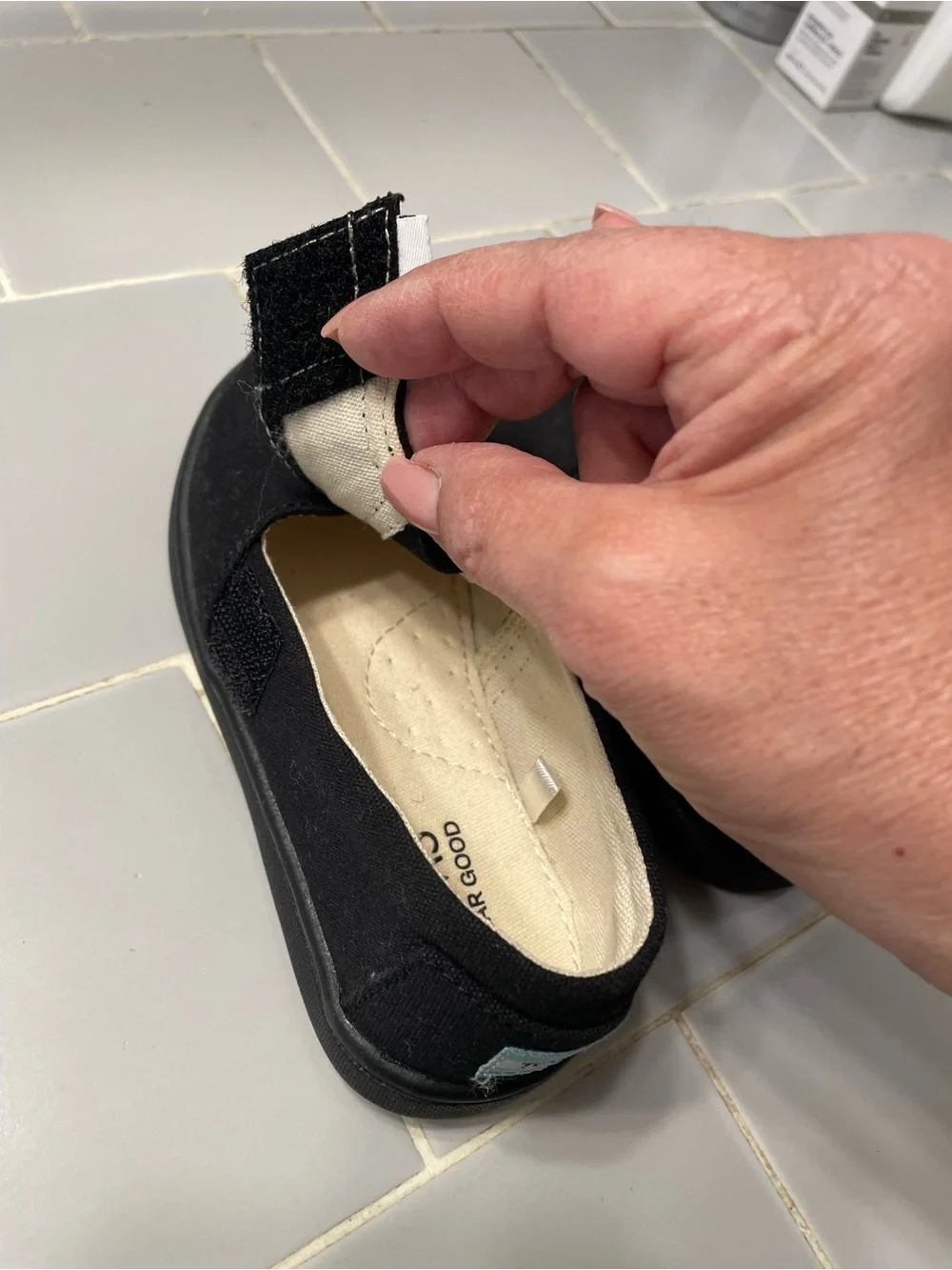TOMS Kids Classic Canvas Slip-On Shoes in Black Size 8T